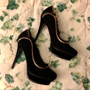 Jessica Paster 6 inch stiletto heels size 11